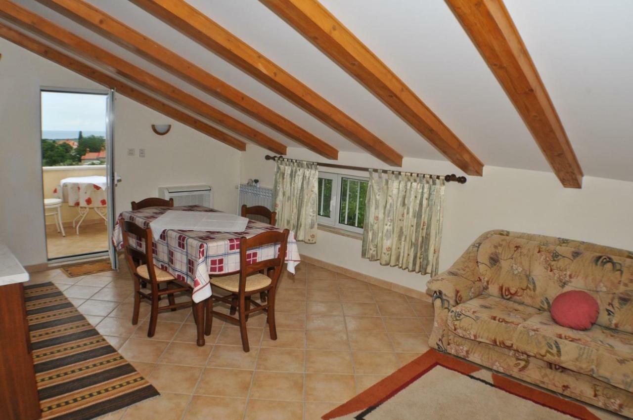 ホテル Haus Liliana Tar-Vabriga エクステリア 写真