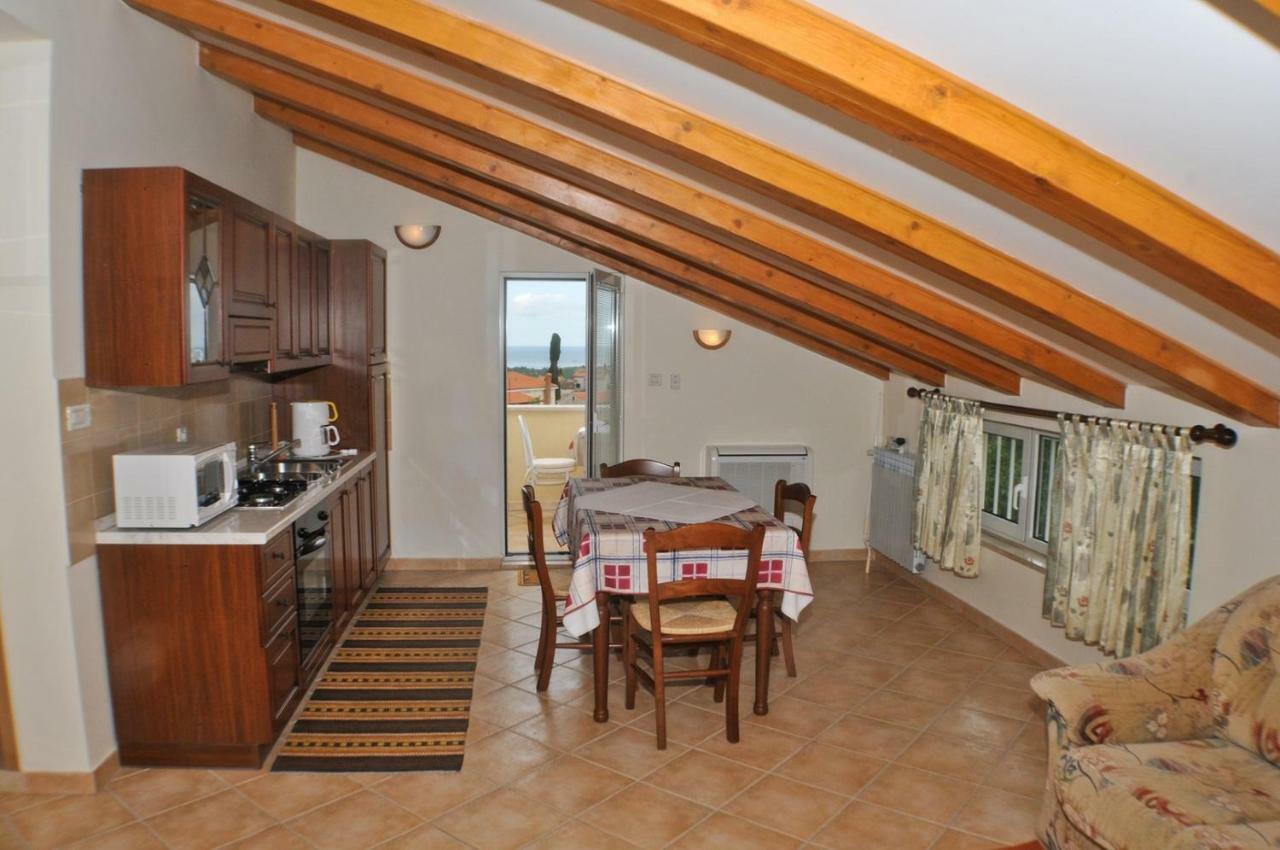 ホテル Haus Liliana Tar-Vabriga エクステリア 写真