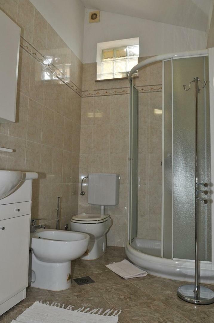 ホテル Haus Liliana Tar-Vabriga エクステリア 写真